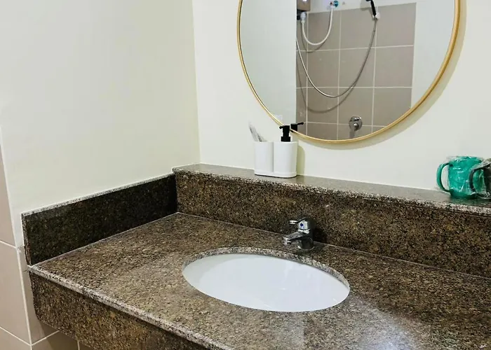 Vincondotel Near Bgc 3br Fairlane مانيلا